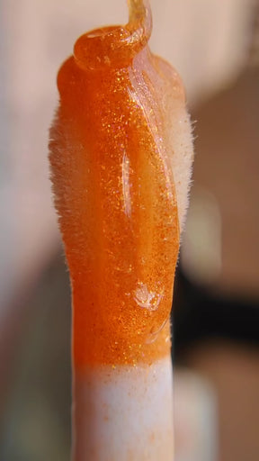 Truly Glossy- Plumping Lip Gloss